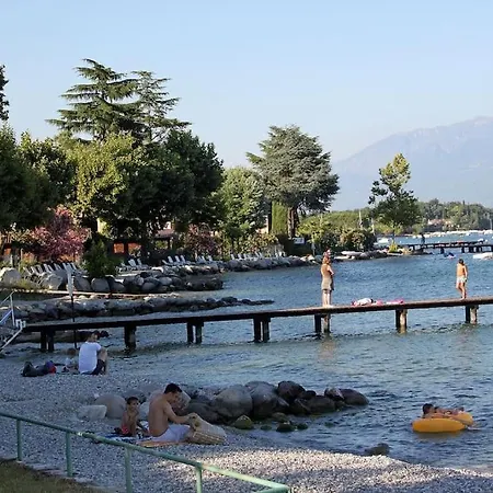Relax On Of Garda *