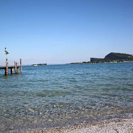 Διαμέρισμα Relax On Of Garda