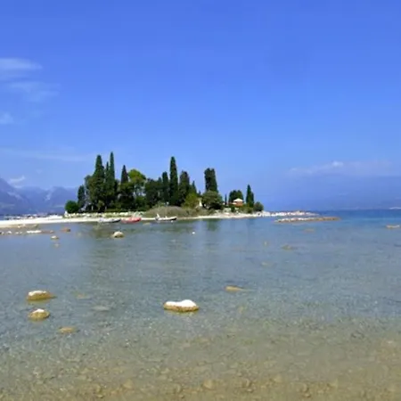 Relax On Of Garda 公寓